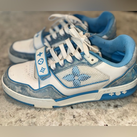 Louis Vuitton Trainer Low ‘Velcro Strap - Light Blue Monogram Denim’ - Picture 3 of 12